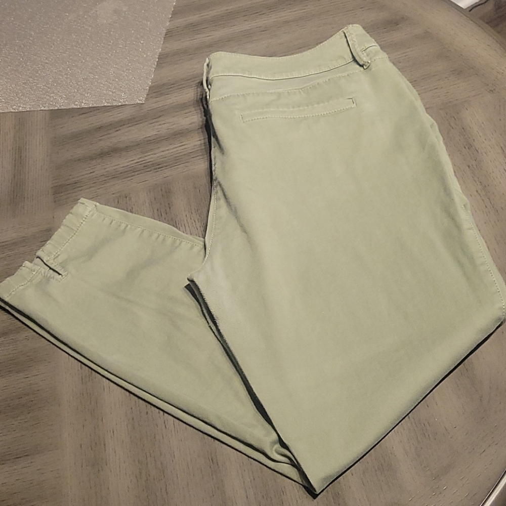 Loft Olive Ankle Pants